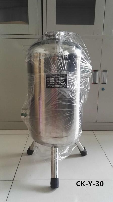 淄博 原水處理設(shè)備 硅磷晶加藥罐 硅磷晶罐 硅磷晶阻垢設(shè)備 歸麗晶 硅磷晶阻垢