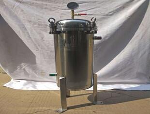 重慶袋式過(guò)濾器廠家直銷布袋式過(guò)濾器銷售電話濾袋過(guò)濾機(jī)